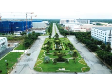 Việc áp dụng các giải pháp kỹ thuật, công nghệ để xây dựng các công trình thân thiện hơn với môi trường là xu hướng của thế giới. Ảnh: Tiên Giang