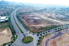 UBND TP. Đà Nẵng yêu cầu có biện pháp hạn chế tình trạng “găm đất” làm ảnh hưởng đến việc tiếp cận đất đai trong khu công nghiệp của nhà đầu tư thứ cấp. Ảnh: Hà Minh