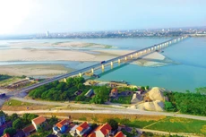 Dự án BOT cầu Việt Trì - Ba Vì hoàn thành tháng 10/2018 với tổng chi phí đầu tư 1.088 tỷ đồng. Ảnh: Nguyệt Minh