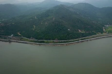 Đầm An Khê - vị trí đề xuất quy hoạch và đầu tư Dự án Nhà máy điện mặt trời đầm An Khê. Ảnh: Hà Minh