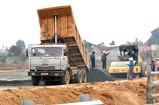 Giá trị của hợp đồng tương tự được Thông tư 08/2022/TT-BKHĐT quy định thông thường khoảng 50% giá trị công việc xây lắp/từng công trình, hạng mục tương ứng của gói thầu đang xét. Ảnh: Tiên Giang