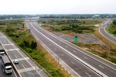 Quy hoạch đường bộ cao tốc cho Đồng bằng sông Cửu Long đến năm 2030 có khoảng 760 km và sau năm 2030 tiếp tục đầu tư thêm khoảng 420 km. Ảnh: Tiên Giang