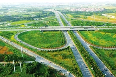 Bộ Kế hoạch và Đầu tư đặt mục tiêu tiếp tục tập trung khơi thông các điểm nghẽn về thể chế nhằm giải phóng nguồn lực của đầu tư tư nhân, đầu tư nước ngoài và đầu tư công. Ảnh: Lê Tiên