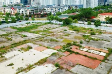 Các doanh nghiệp nhà nước thực hiện cổ phần hóa thời gian tới chủ yếu là những doanh nghiệp nắm giữ nhiều mảnh đất lớn ở vị trí đắc địa. Ảnh: Lê Tiên