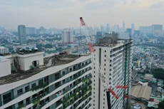 Nối nhịp đầu tiên cầu dây văng Block B và C của dự án Diamond Lotus Riverside 