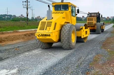 Nhà thầu đề xuất sử dụng vật liệu xi măng, đá, cát áp dụng các tiêu chuẩn theo yêu cầu của hồ sơ mời thầu nhưng Tổ chuyên gia kết luận không đạt. Ảnh minh họa: Nhã Chi