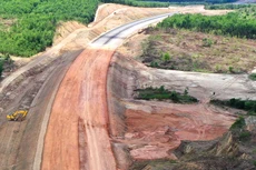 Gói thầu Thi công xây dựng thuộc Dự án Đường gom dọc Quốc lộ 27C Khu đô thị hành chính huyện Diên Khánh có giá gói thầu 21,494 tỷ đồng. Ảnh minh họa: Tiên Giang