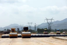 Tình trạng công trình chờ vốn, vốn chờ công trình không phải là hiếm. Ảnh: Tường Lâm