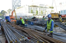 Cơ chế thưởng hợp đồng sẽ tạo thêm động lực cho nhà thầu đẩy nhanh tiến độ thực hiện và gia tăng lợi ích cho công trình, dự án. Ảnh minh họa: Nhã Chi