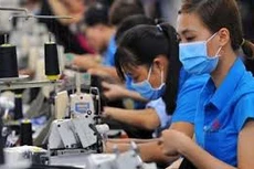 Doanh nghiệp được vay vốn với lãi suất 0% để trả lương ngừng việc cho người lao động. Ảnh: Internet 