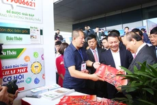 Báo chí đã trở thành cầu nối quan trọng trong việc đưa tiếng nói của người dân, doanh nghiệp… vào các hội nghị, hội thảo của Chính phủ và những ý kiến này đã được Chính phủ lắng nghe, tiếp thu và thay đổi. Ảnh: Lê Tiên