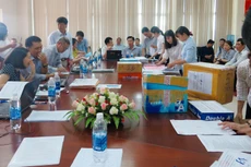 Theo Bộ Tài chính, nếu triển khai phương thức mua sắm tập trung tốt trên phạm vi toàn quốc, số tiền Nhà nước tiết kiệm được sẽ chiếm tỷ lệ 15% tổng giá trị mua sắm, tương đương 30.200 tỷ đồng/năm. Ảnh: Nhã Chi