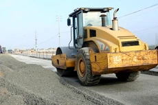 Công ty CP Đầu tư và Xây dựng 703 bỏ lỡ cơ hội tại Gói thầu Khôi phục, sửa chữa đường trục Khu kinh tế Nhơn Hội (Bình Định) có giá gói thầu hơn 140 tỷ đồng. Ảnh: Tiên Giang