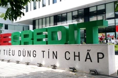 FE Credit chiếm từ 22 - 23% trong tỷ trọng tín dụng và đóng góp lớn trong kết quả kinh doanh hợp nhất của VPBank. Ảnh: Lê Tiên