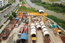 Nếu không có giải pháp đặc biệt, Việt Nam sẽ khó giải ngân hết nguồn vốn đầu tư công trong năm nay và khó cạnh tranh được với các nước trong thu hút FDI. Ảnh: Lê Tiên