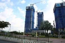 Năm 2020, thị trường bất động sản được dự báo vẫn còn nhiều khó khăn khiến tình hình kinh doanh của các doanh nghiệp ngành xây dựng khó được cải thiện