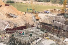 Công ty TNHH Hòa Hiệp là nhà thầu mạnh trong lĩnh vực xây dựng công trình giao thông và thủy lợi. Ảnh: Trần Quý