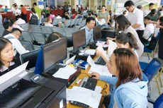 Theo VCCI, thời điểm xác định doanh thu để tính thu nhập chịu thuế đối với hoạt động cung ứng dịch vụ cần tương ứng với quy định về thời điểm lập hóa đơn của pháp luật về quản lý thuế. Ảnh: Mạnh Hà