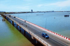 Lựa chọn áp dụng PPP không chỉ là để bù đắp thiếu hụt, có thêm nguồn lực đầu tư, mà còn giúp tận dụng công nghệ mới nhất, chuyên môn của khu vực tư nhân vào xây dựng, quản lý công trình hạ tầng, dịch vụ công. Ảnh: Lê Tiên