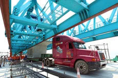 Giải ngân vốn đầu tư công đến hết ngày 30/4/2020 ước đạt 89,3 nghìn tỷ đồng, cao hơn cùng kỳ năm 2019, đây là nỗ lực lớn của các đơn vị, trong đó có Bộ KH&ĐT. Ảnh: Tường Lâm