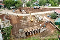 Tại huyện Đông Anh (Hà Nội), từ năm 2019 đến nay, nhiều gói thầu sử dụng ngân sách nhà nước được đấu thầu qua mạng đều chỉ có 1 nhà thầu tham dự. Ảnh: Nhã Chi