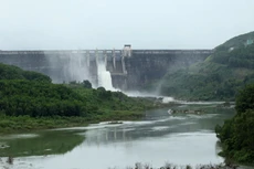 Lượng nước về các hồ chứa giảm đã gây ảnh hưởng đến hiệu suất phát điện của các nhà máy thủy điện trong năm 2019. Ảnh: Tiên Giang