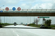 Nghị quyết tới đây của Chính phủ sẽ xử lý vướng mắc trong việc xác định thẩm quyền quyết định đầu tư dự án của doanh nghiệp thuộc Ủy ban Quản lý vốn nhà nước tại doanh nghiệp. Ảnh: Lê Tiên