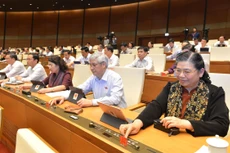 93,37% đại biểu Quốc hội đã biểu quyết tán thành thông qua Nghị quyết về Dự toán ngân sách nhà nước năm 2020. Ảnh: Quang Khánh