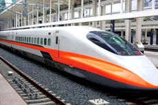 Tốc độ vận hành là yếu tố quyết định chi phí kinh doanh và sự thành bại của Dự án Đường sắt tốc độ cao Bắc - Nam. Ảnh minh họa: Tuấn Minh