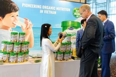 Sáng tạo, uy tín và không ngừng nâng cao chất lượng hàng hóa là “tấm vé” xuất ngoại của hàng Việt. Ảnh: Lê Tiên