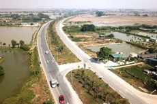 Nguồn vốn trái phiếu chính phủ đóng vai trò quan trọng để phát triển kết cấu hạ tầng. Ảnh: Nhã Chi