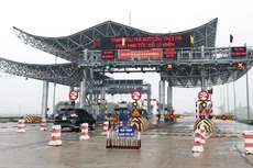 Lũy kế 9 tháng đầu năm 2019, Công ty CP BOT Cầu Thái Hà lỗ 128 tỷ đồng. Ảnh: Bảo Bảo