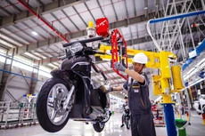 Cơ cấu quy mô chuyển dịch theo hướng tích cực, tạo tiền đề hình thành lực lượng doanh nghiệp Việt Nam có vai trò dẫn dắt. Ảnh: Phú An