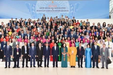 Hội nghị Người Việt Nam ở nước ngoài toàn thế giới lần thứ 4 và Diễn đàn Trí thức và chuyên gia Việt Nam ở nước ngoài do Bộ Ngoại giao chủ trì, phối hợp với các ban, bộ, ngành, địa phương liên quan tổ chức từ ngày 21-24/8 tại Hà Nội.