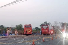 Hiện trường vụ tai nạn giao thông giữa 2 xe khách xảy ra ngày 30/4 tại Gia Lai.