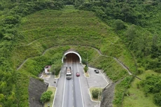 Hầm Đèo Ngang.