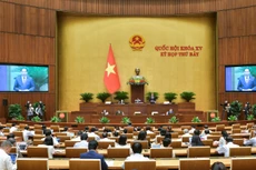 Phó Chủ tịch Quốc hội, Thượng tướng Trần Quang Phương điều hành phiên họp