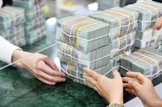 Rà soát, cắt giảm kế hoạch vốn của các dự án triển khai chậm để bổ sung vốn cho các dự án có khả năng giải ngân tốt.