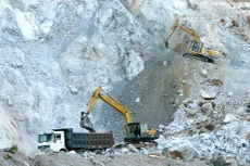 Cần quy định rõ phương thức xử lý và trách nhiệm phối hợp trong việc giải quyết thủ tục sang tên quyền khai thác khoáng sản