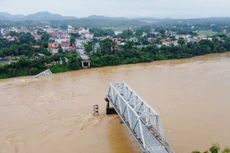 Cầu Phong Châu, tỉnh Phú Thọ, bị sập ngày 9/9
