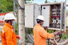 Phó Thủ tướng yêu cầu Bộ Công Thương chủ trì, phối hợp với EVN và các cơ quan liên quan sớm triển khai việc thực hiện giá điện 2 thành phần.