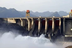 Sáng 11/6, Thủy điện Tuyên Quang mở hoàn toàn 1 cửa xả đáy