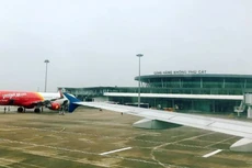 Bộ GTVT ủng hộ sớm nghiên cứu xây thêm một đường băng tại Cảng hàng không Phù Cát