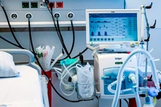 Quốc hội, Chính phủ và Bộ Y tế đã ban hành nhiều văn bản hướng dẫn nhằm tháo gỡ khó khăn, vướng mắc trong thực tế mua sắm, đấu thầu của ngành y tế. Ảnh chỉ mang tính minh họa. Nguồn Internet