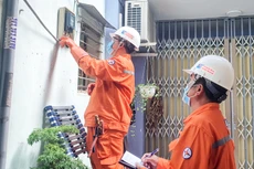 Theo Tổng công ty Điện lực TP.HCM, đến tháng 7/2024, sản lượng điện tiêu thụ của các khách hàng sử dụng điện sinh hoạt đã giảm so với các tháng nắng nóng. 