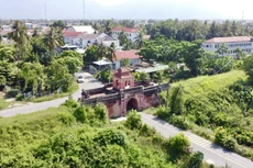 Di tích Thành cổ Diên Khánh 