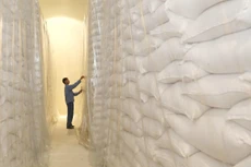 Hơn 7.000 tấn gạo hỗ trợ nhân dân dịp Tết Nguyên đán Giáp Thìn và giáp hạt năm 2024 được xuất cấp từ nguồn dự trữ quốc gia