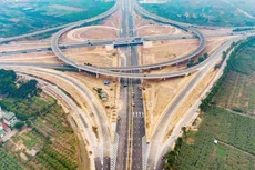 Việc sửa Luật Đầu tư công được đánh giá là cấp bách, cần thiết để tháo gỡ nhanh điểm nghẽn, vướng mắc thực tiễn, khơi thông nguồn lực, tạo tác động lan tỏa đóng góp cho phát triển kinh tế - xã hội. 
