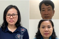 Bị can Trương Thị Thu Hương (trái); bị can Thân Đức Lại và Võ Thị Kim Loan