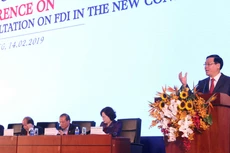 Phó Thủ tướng Vương Đình Huệ phát biểu tại Hội nghị tham vấn định hướng hoàn thiện thể chế, chính sách về đầu tư nước ngoài tại Bình Dương. Ảnh: Lê Toàn